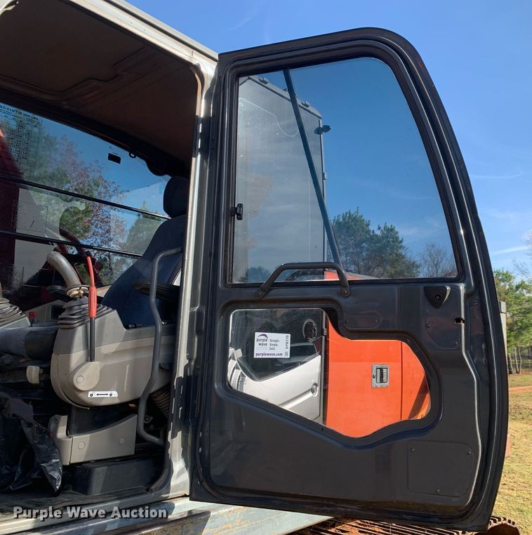 image for item DP8770 2009 Hitachi ZX200LC-3  excavator