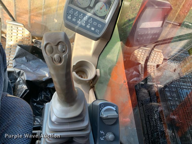 image for item DP8770 2009 Hitachi ZX200LC-3  excavator