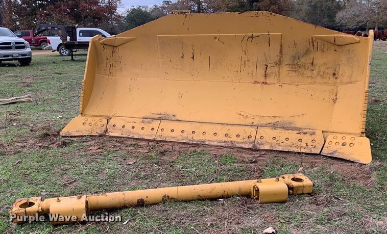 image for item DP8788 2012 Caterpillar D8T  dozer