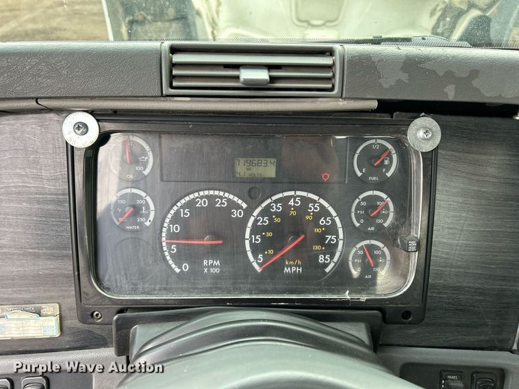 image for item DQ1065 2004 Freightliner Columbia  vacuum truck