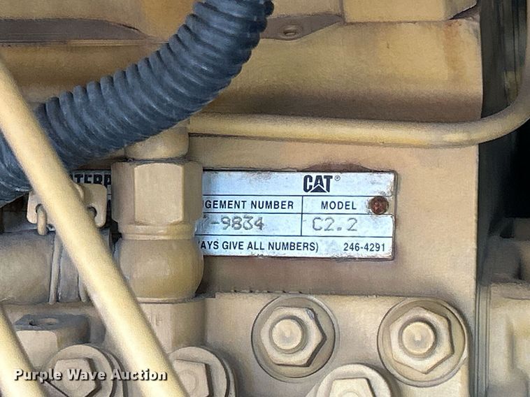 image for item DQ1065 2004 Freightliner Columbia  vacuum truck