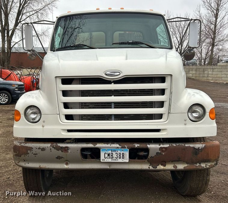 image for item DQ1066 1999 Sterling L7501  vacuum truck