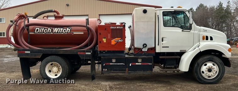 image for item DQ1066 1999 Sterling L7501  vacuum truck