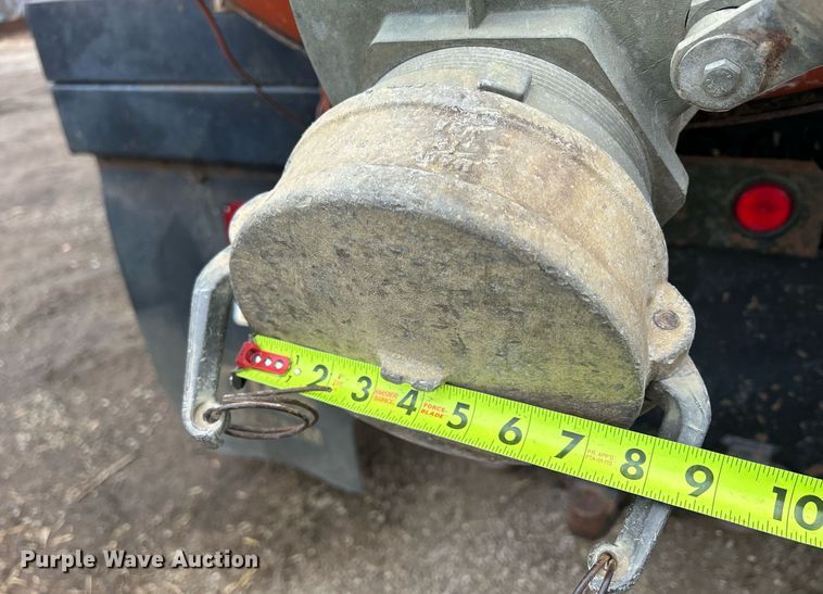 image for item DQ1066 1999 Sterling L7501  vacuum truck