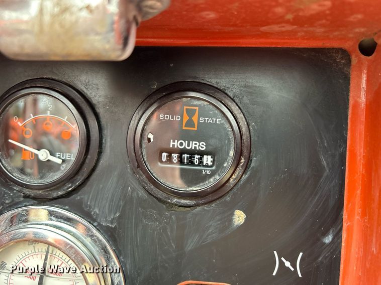 image for item DQ1066 1999 Sterling L7501  vacuum truck