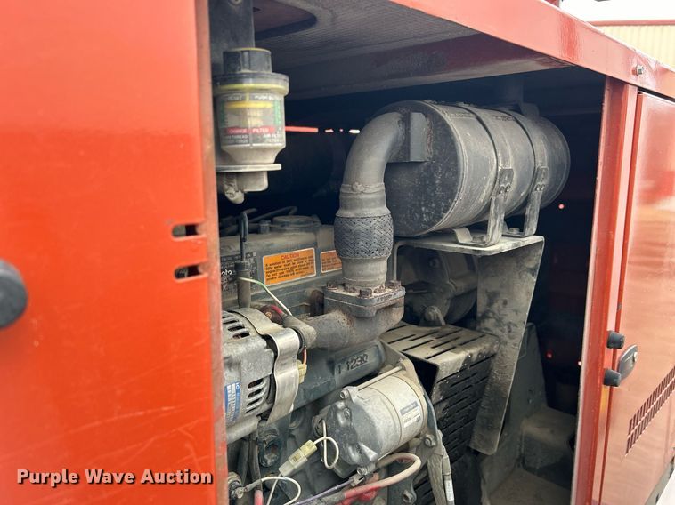 image for item DQ1066 1999 Sterling L7501  vacuum truck