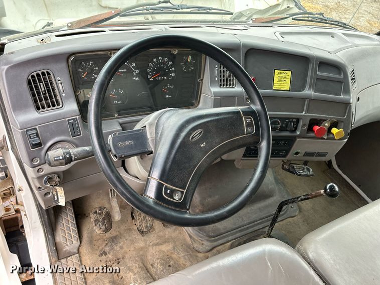 image for item DQ1066 1999 Sterling L7501  vacuum truck