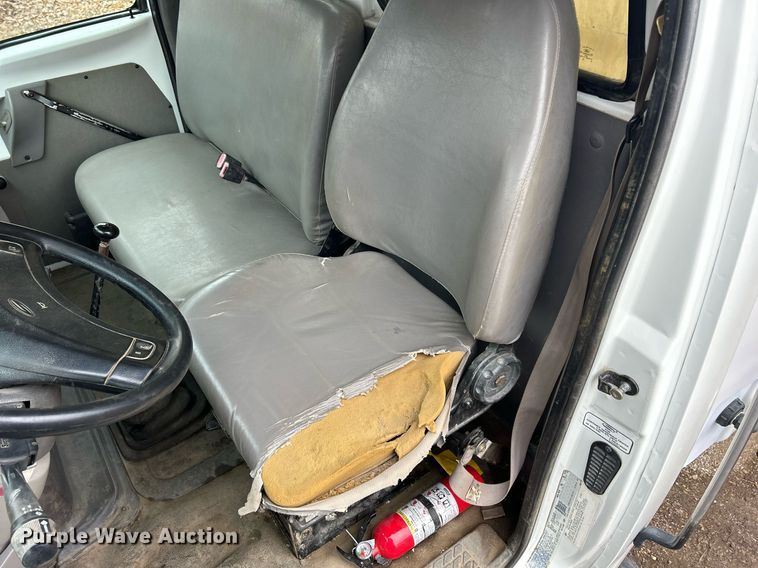 image for item DQ1066 1999 Sterling L7501  vacuum truck