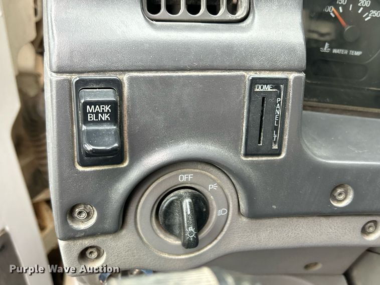 image for item DQ1066 1999 Sterling L7501  vacuum truck