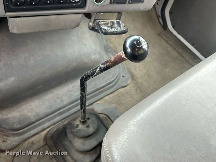 image for item DQ1066 1999 Sterling L7501  vacuum truck