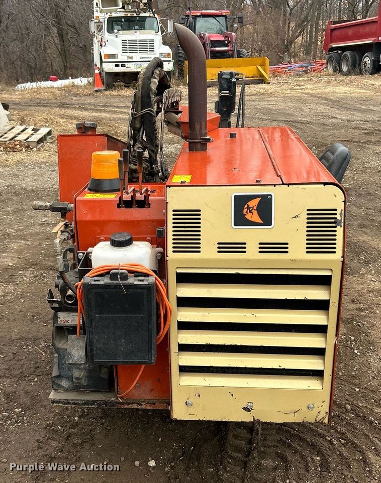 image for item DQ1067 2002 Ditch Witch JT520  directional boring unit