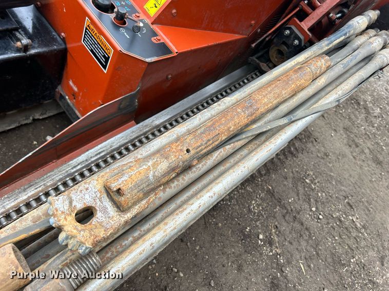 image for item DQ1067 2002 Ditch Witch JT520  directional boring unit
