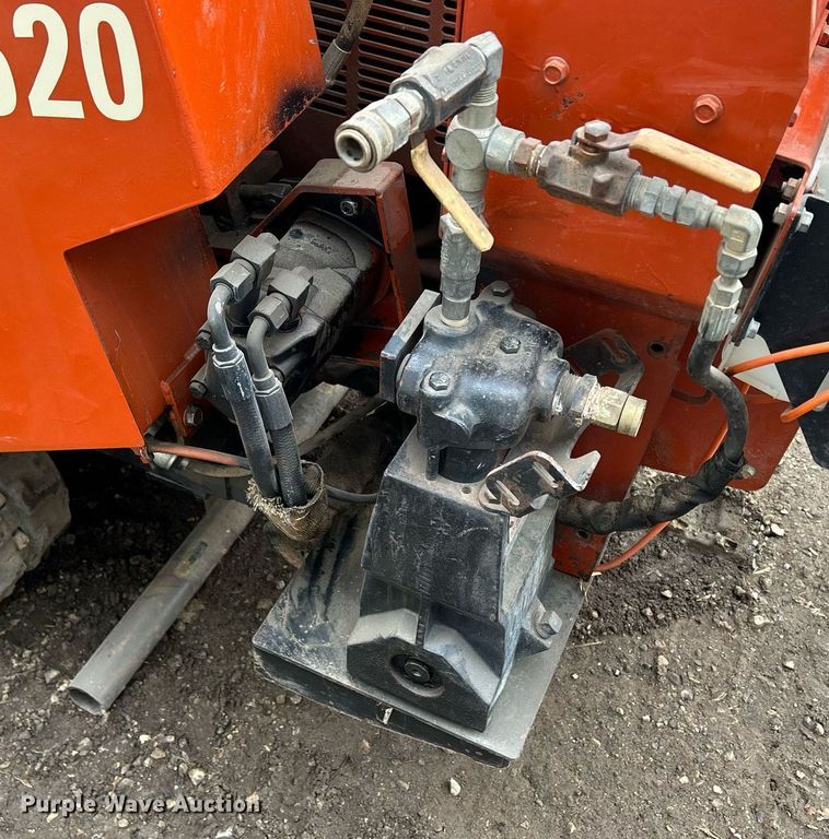 image for item DQ1067 2002 Ditch Witch JT520  directional boring unit