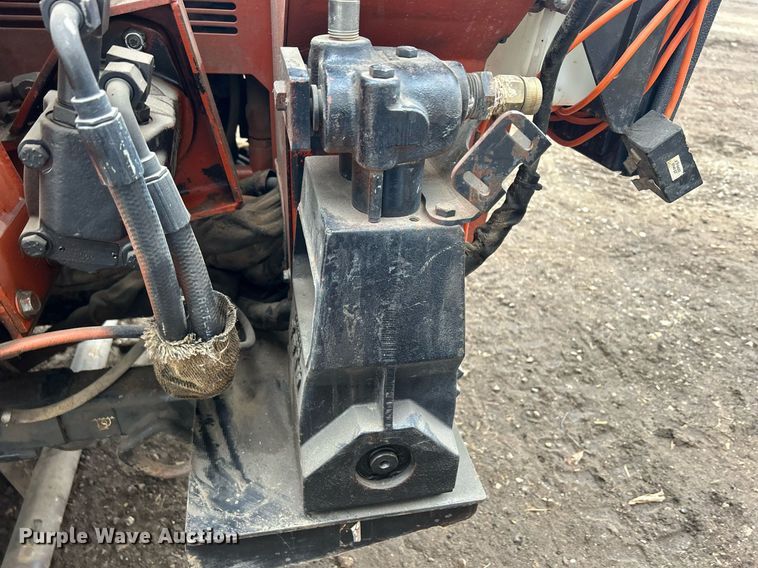 image for item DQ1067 2002 Ditch Witch JT520  directional boring unit