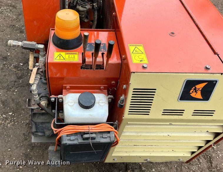 image for item DQ1067 2002 Ditch Witch JT520  directional boring unit