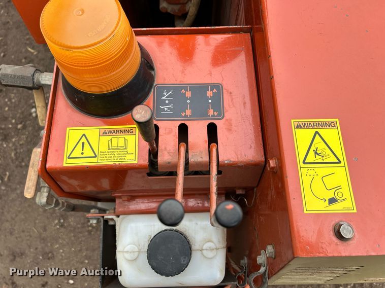 image for item DQ1067 2002 Ditch Witch JT520  directional boring unit