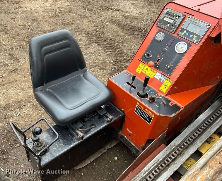 image for item DQ1067 2002 Ditch Witch JT520  directional boring unit