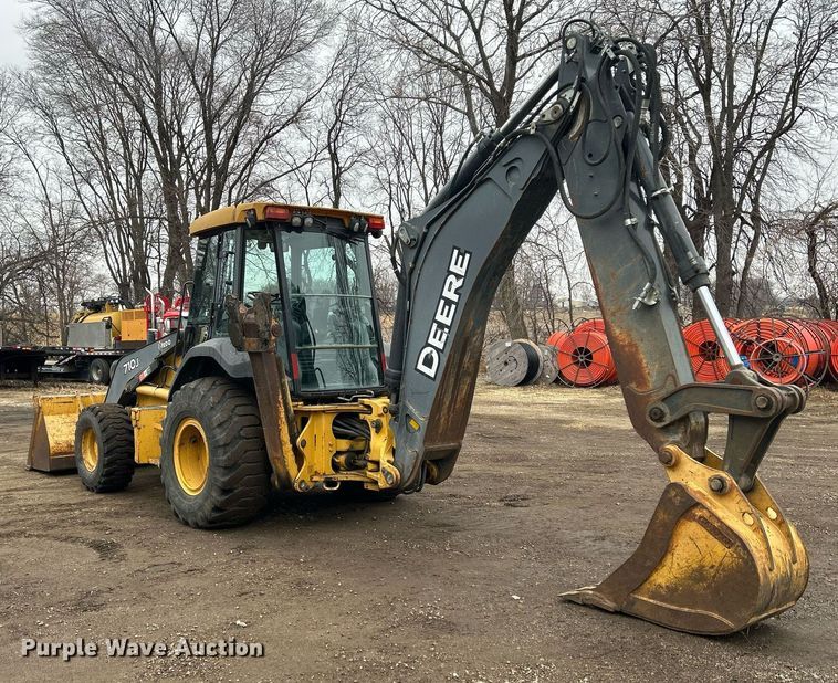 image for item DQ1068 2009 John Deere 710J  backhoe
