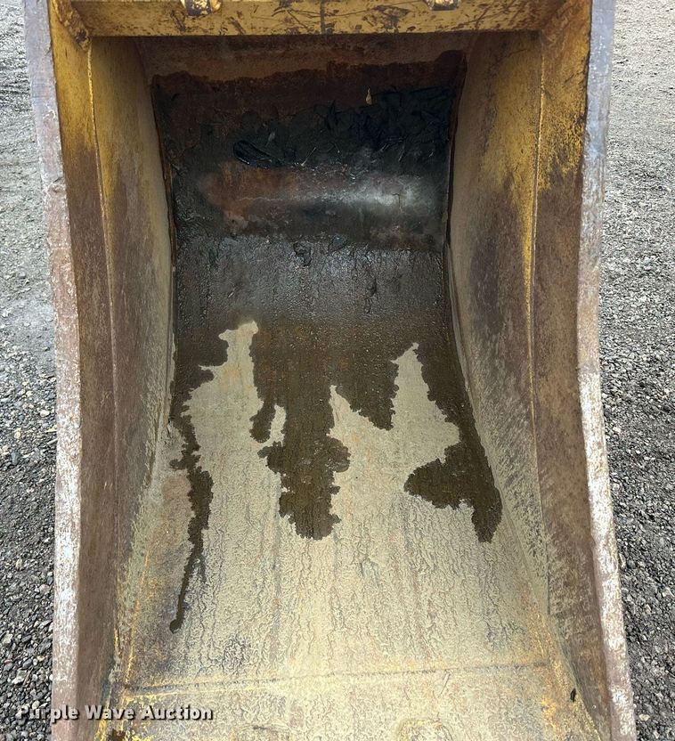 image for item DQ1068 2009 John Deere 710J  backhoe