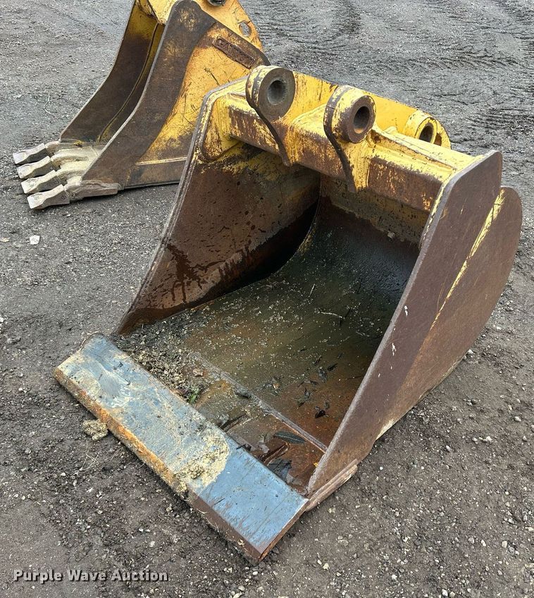 image for item DQ1068 2009 John Deere 710J  backhoe