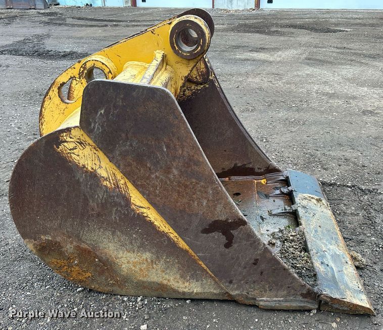 image for item DQ1068 2009 John Deere 710J  backhoe