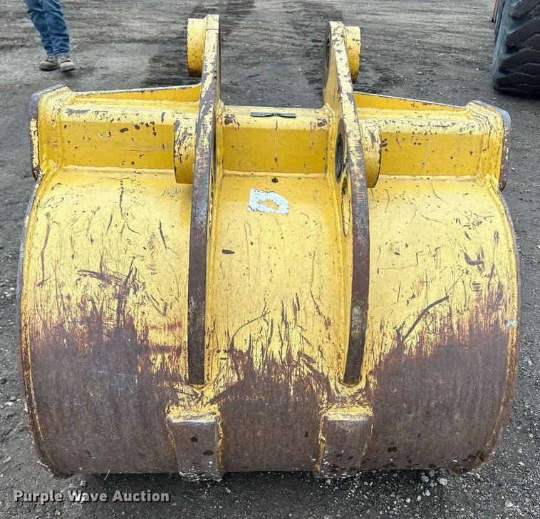 image for item DQ1068 2009 John Deere 710J  backhoe