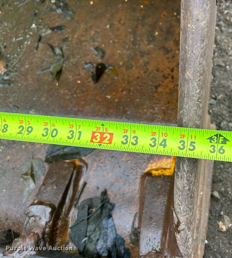 image for item DQ1068 2009 John Deere 710J  backhoe