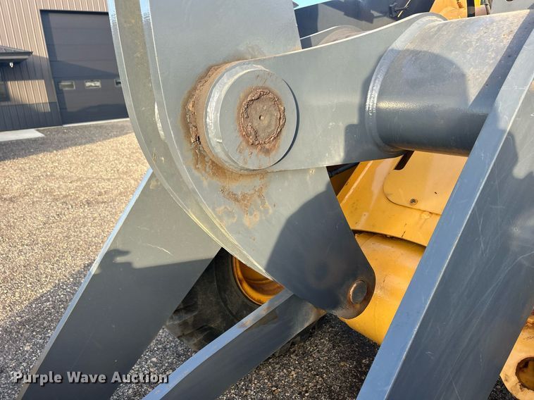 image for item DQ1072 2005 John Deere 544J  high lift wheel loader