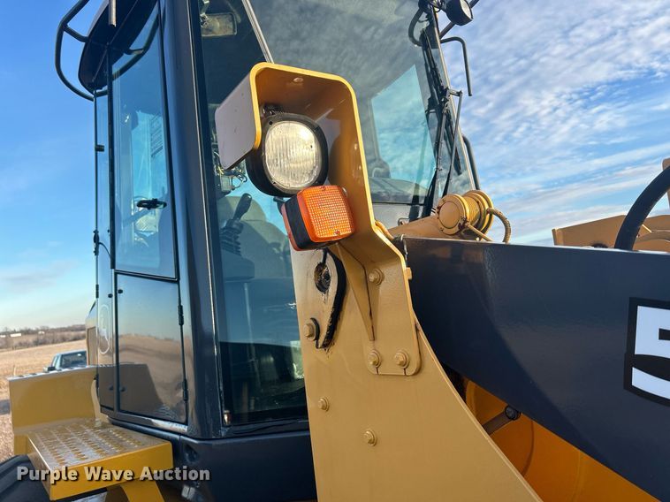 image for item DQ1072 2005 John Deere 544J  high lift wheel loader