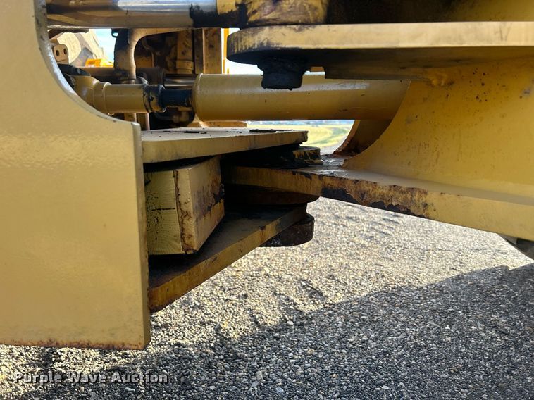 image for item DQ1072 2005 John Deere 544J  high lift wheel loader