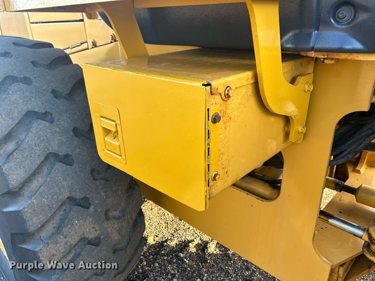 image for item DQ1072 2005 John Deere 544J  high lift wheel loader