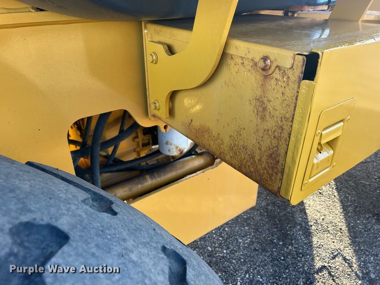 image for item DQ1072 2005 John Deere 544J  high lift wheel loader