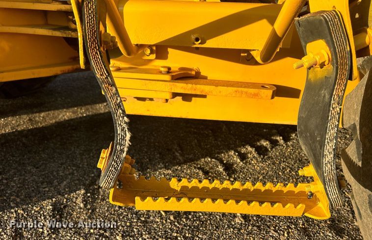 image for item DQ1072 2005 John Deere 544J  high lift wheel loader