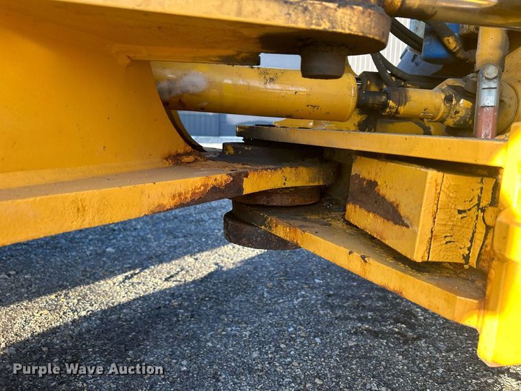 image for item DQ1072 2005 John Deere 544J  high lift wheel loader