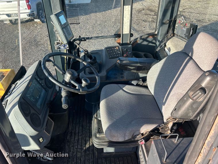 image for item DQ1072 2005 John Deere 544J  high lift wheel loader