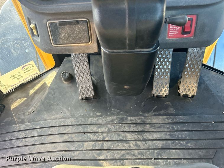 image for item DQ1072 2005 John Deere 544J  high lift wheel loader