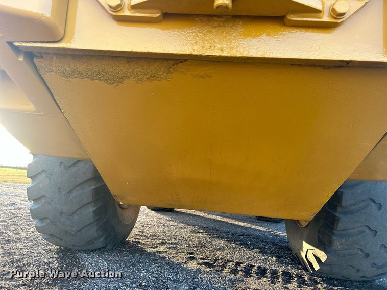 image for item DQ1072 2005 John Deere 544J  high lift wheel loader