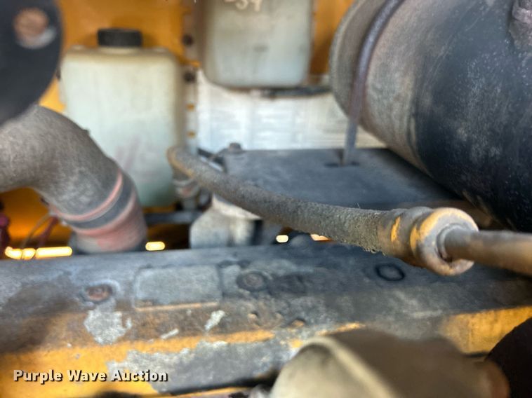 image for item DQ1072 2005 John Deere 544J  high lift wheel loader