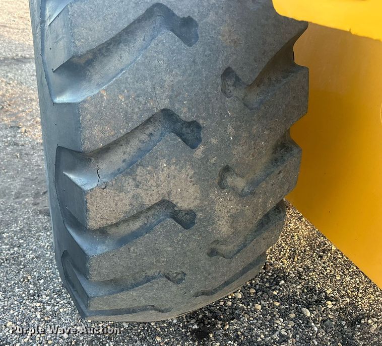 image for item DQ1072 2005 John Deere 544J  high lift wheel loader