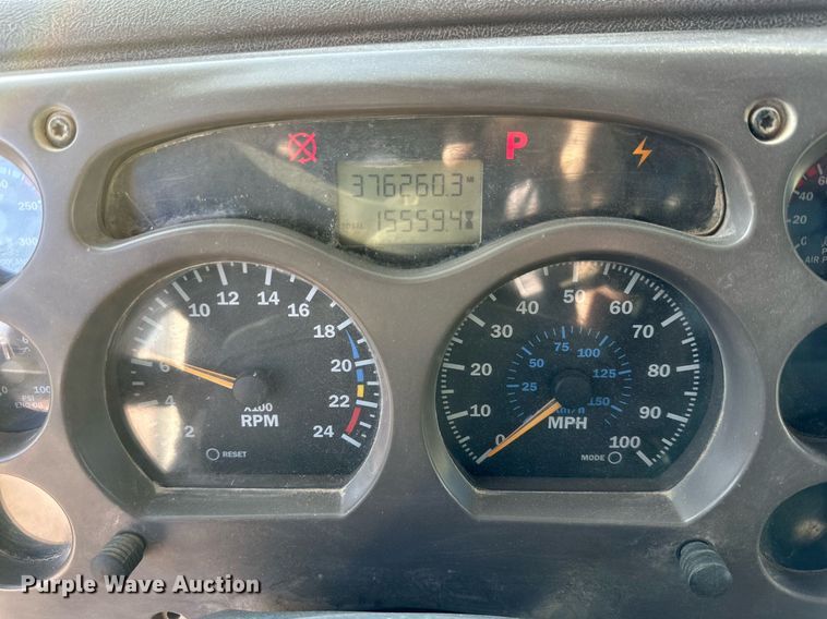 image for item DQ1555 2003 Mack CH613  dump truck