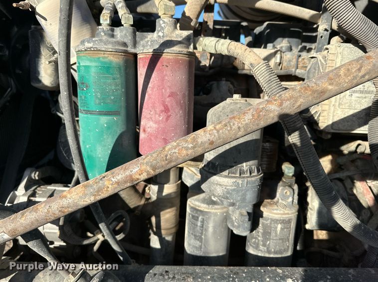 image for item DQ1555 2003 Mack CH613  dump truck