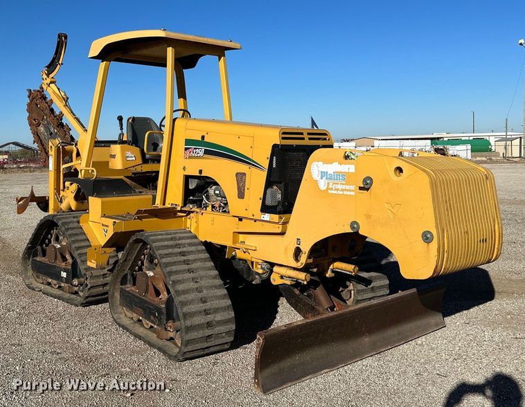 image for item DQ1556 2013 Vermeer RTX1250  trencher