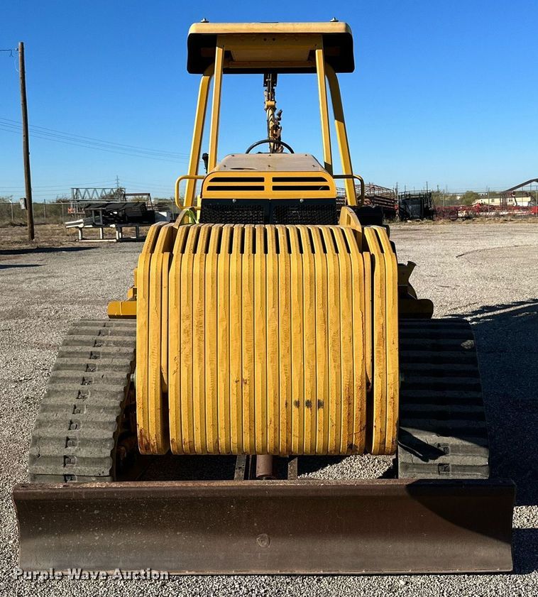 image for item DQ1556 2013 Vermeer RTX1250  trencher