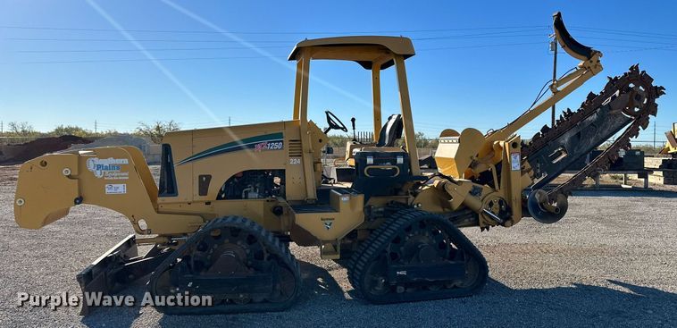 image for item DQ1556 2013 Vermeer RTX1250  trencher