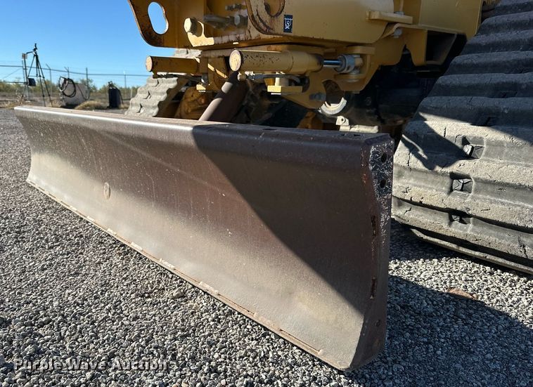 image for item DQ1556 2013 Vermeer RTX1250  trencher