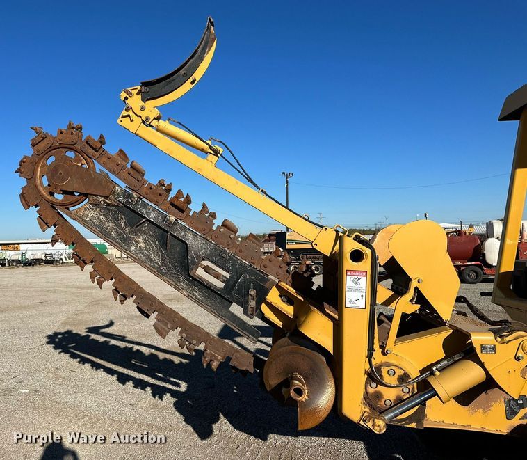 image for item DQ1556 2013 Vermeer RTX1250  trencher