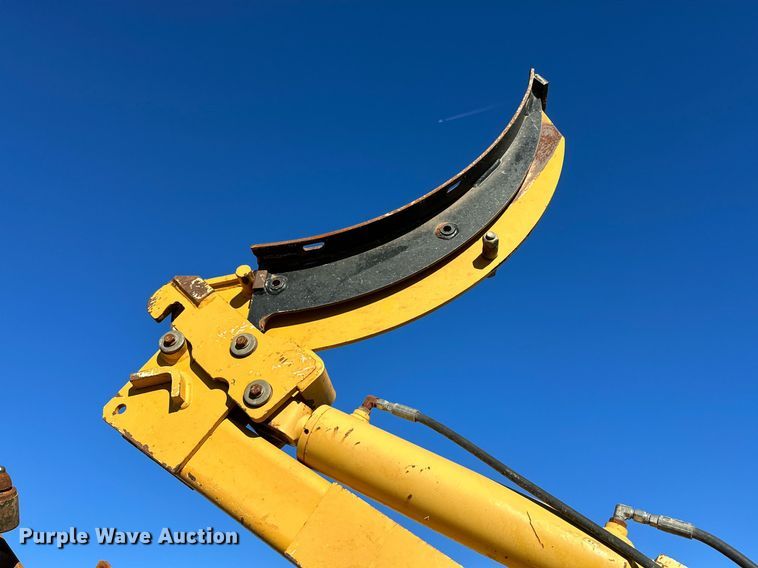 image for item DQ1556 2013 Vermeer RTX1250  trencher