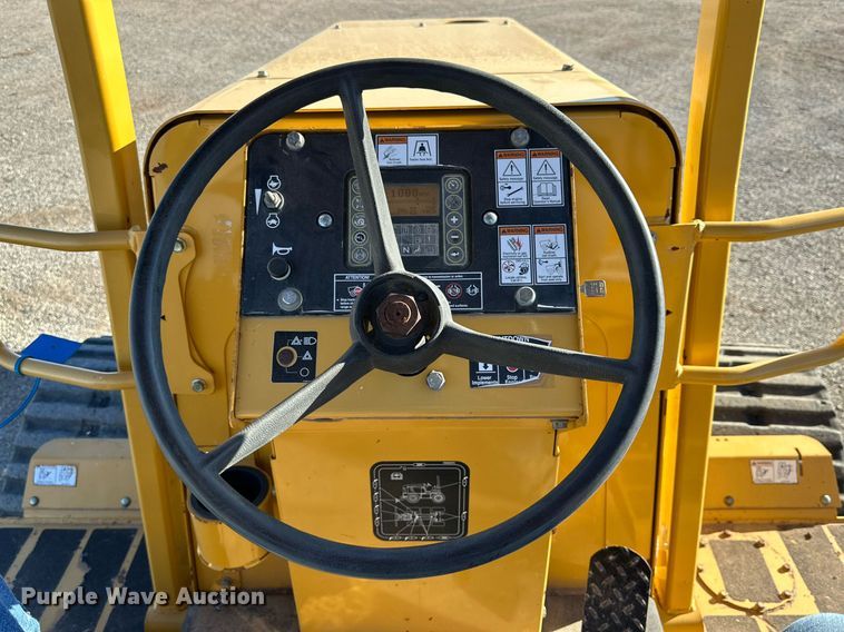 image for item DQ1556 2013 Vermeer RTX1250  trencher