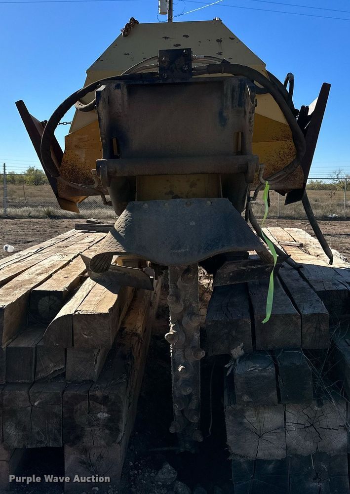 image for item DQ1557 Hydra Wheel  rock saw