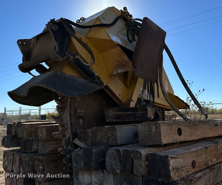 image for item DQ1557 Hydra Wheel  rock saw